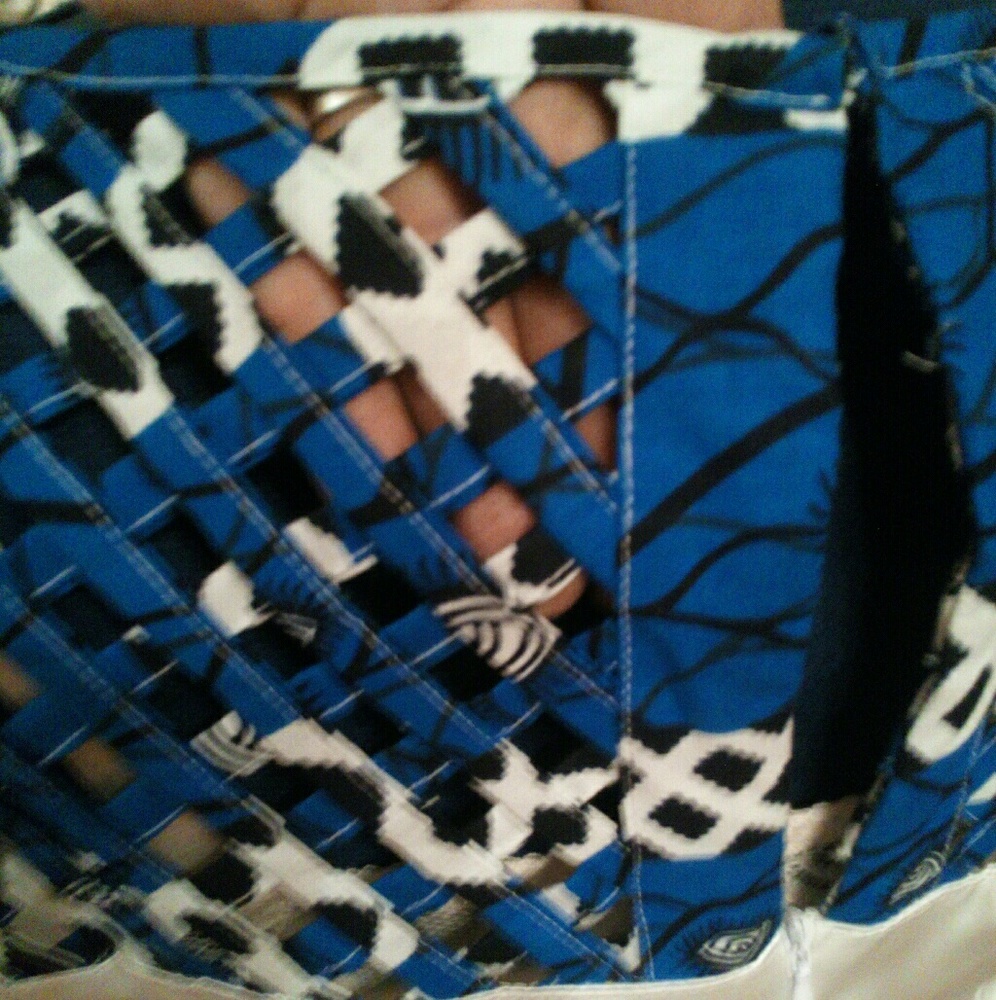 Dress - Picture 4 of 4